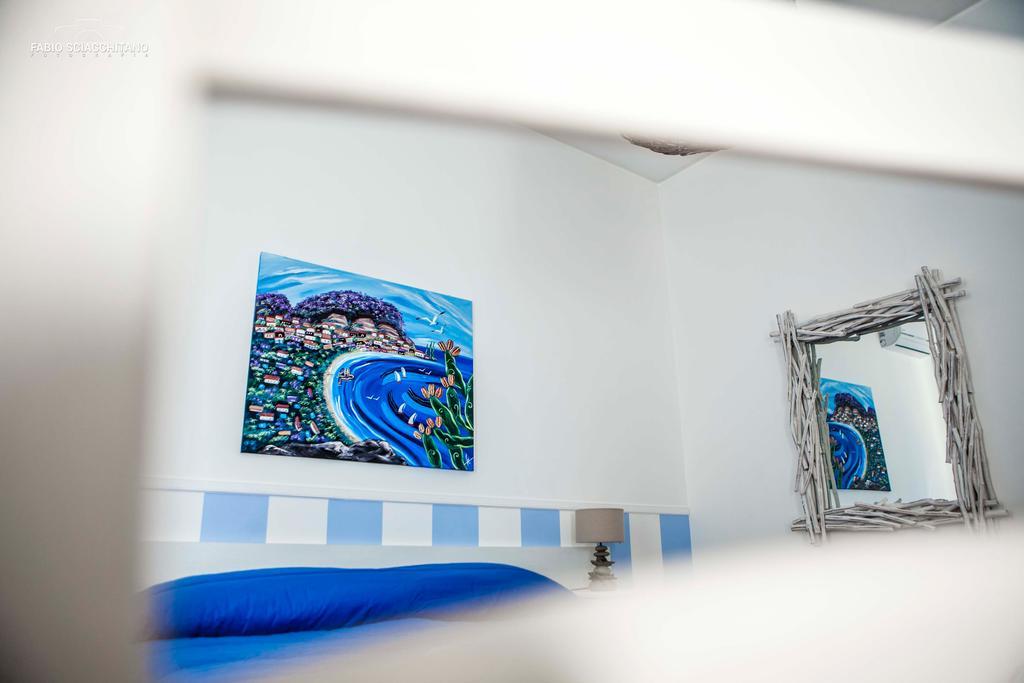 チウリ チウリ B&B パレルモ 部屋 写真