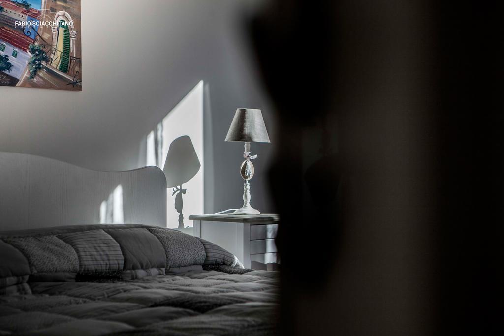 チウリ チウリ B&B パレルモ 部屋 写真