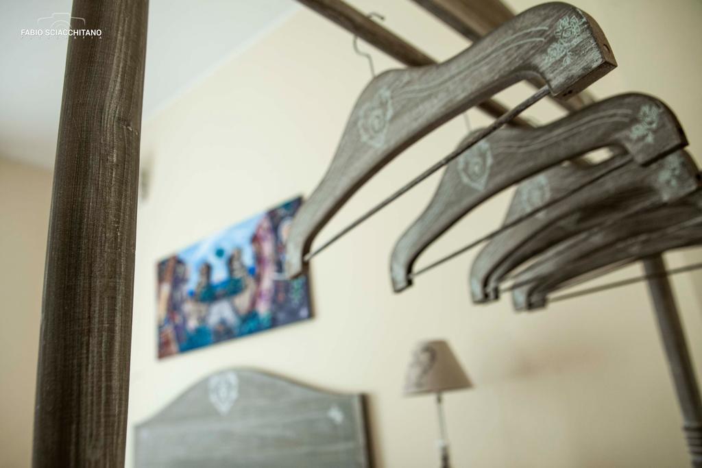 チウリ チウリ B&B パレルモ 部屋 写真