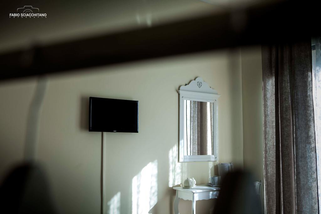 チウリ チウリ B&B パレルモ 部屋 写真