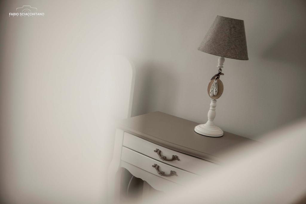 チウリ チウリ B&B パレルモ 部屋 写真