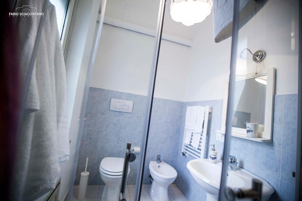 チウリ チウリ B&B パレルモ 部屋 写真