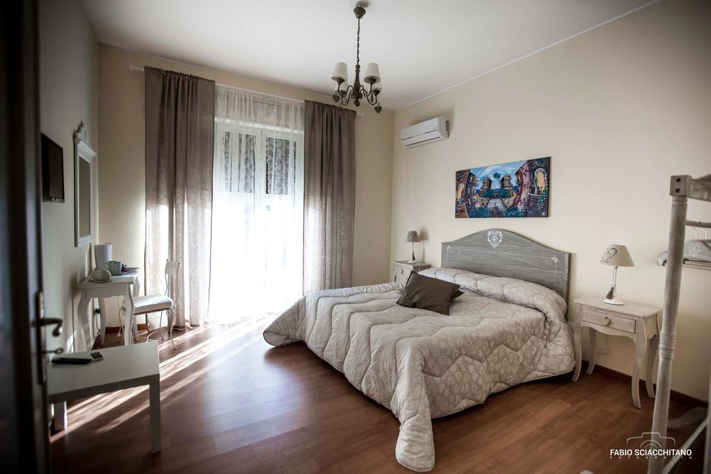 チウリ チウリ B&B パレルモ 部屋 写真
